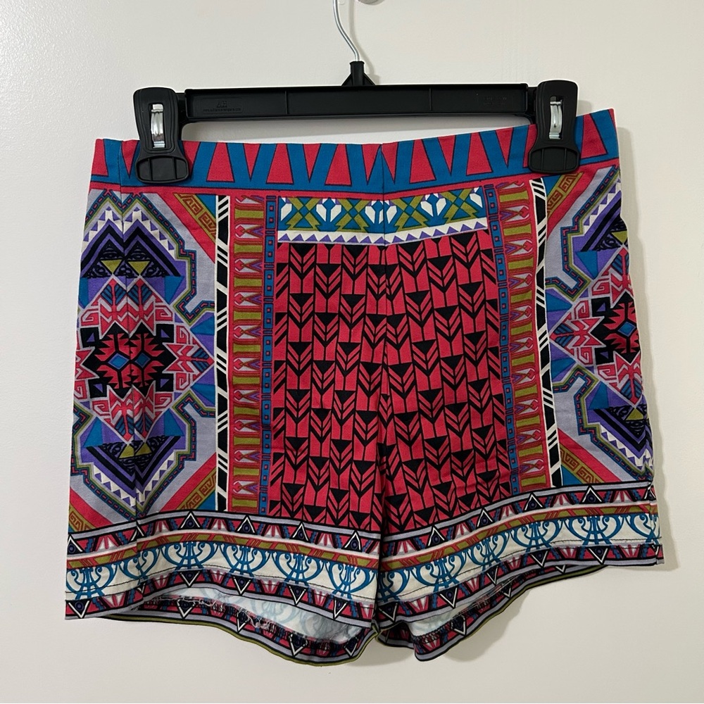 Flying Tomato Colorful Geometric Tribal Pattern Print High-Waist Women's Shorts